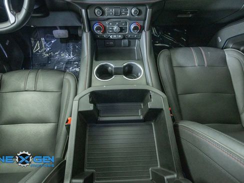 Used 2023 Chevrolet Suburban RST w/ Luxury Package AWD/4WD image 33