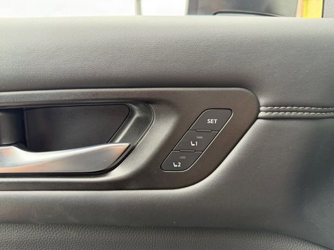 Used 2023 Nissan Pathfinder Platinum image 29