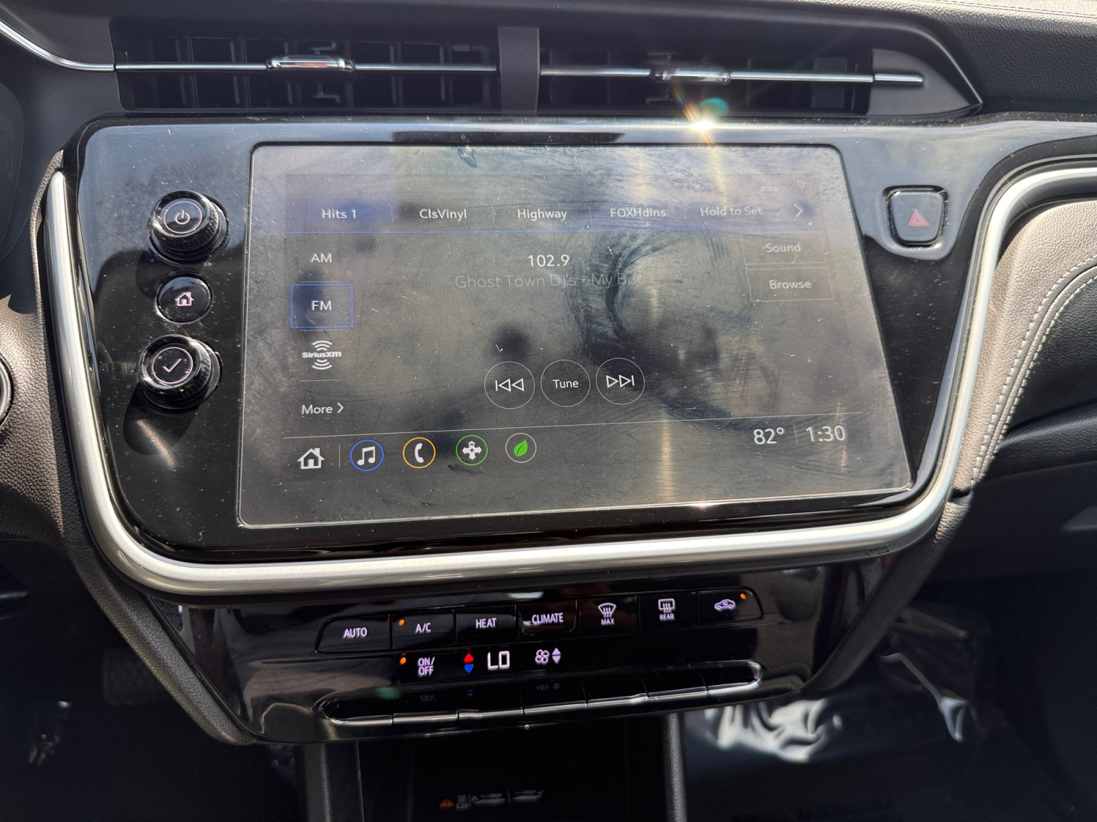 Used 2023 Chevrolet Bolt EUV LT FWD image 12