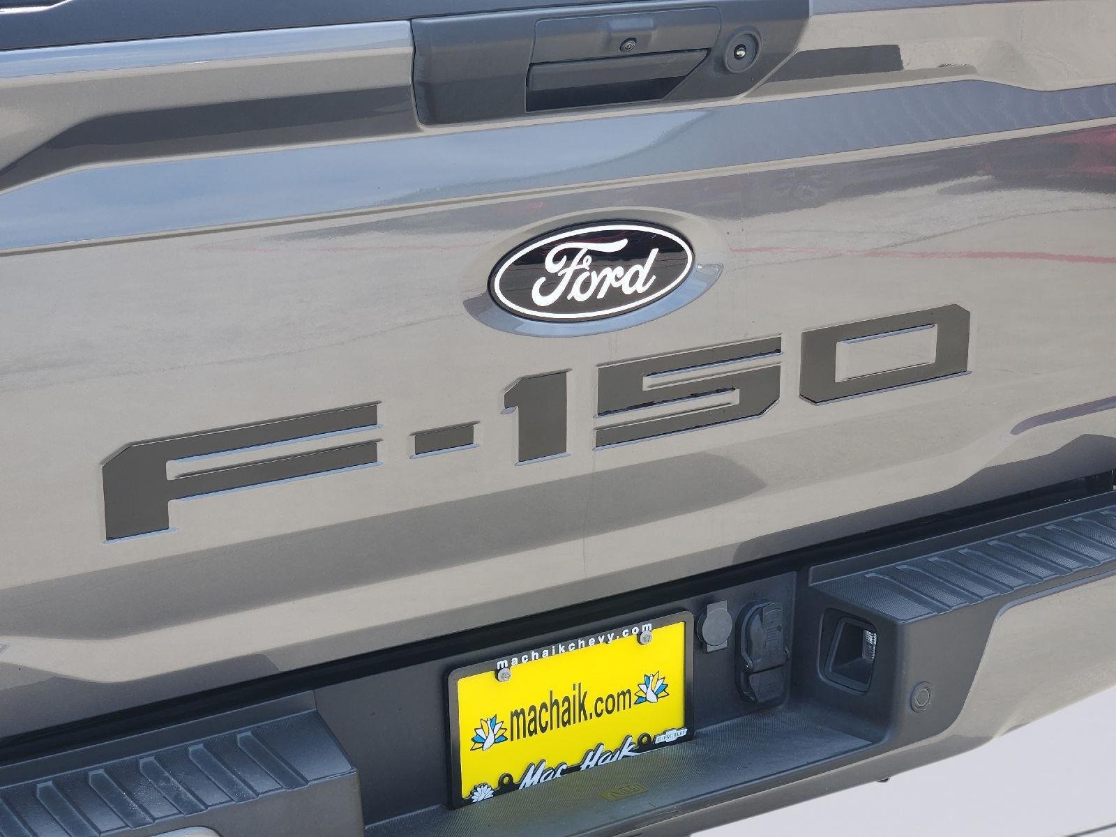 Used 2024 Ford F150 XLT w/ XLT Black Appearance Package RWD image 12