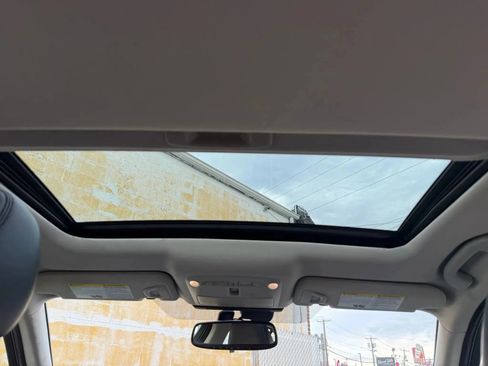 Used 2017 INFINITI Q50 3.0t Premium w/ 3.0T Premium Plus Package image 27