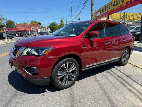 Used 2017 Nissan Pathfinder Platinum w/ Cargo Package AWD/4WD image 3