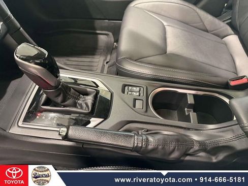 Used 2022 Subaru Impreza 2.0i Limited image 21