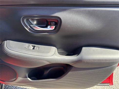 Certified 2023 Honda HR-V Sport image 32