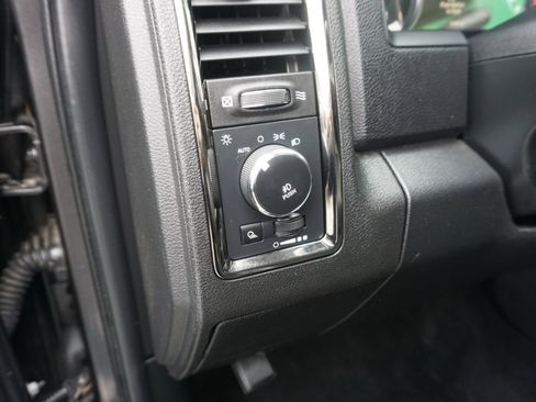 Used 2018 RAM 2500 Laramie w/ Sport Appearance Group image 12