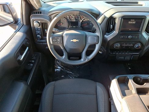 Used 2024 Chevrolet Silverado 1500 Custom image 11