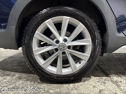 Used 2017 Volkswagen Golf Alltrack AWD/4WD image 29