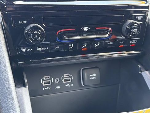 New 2026 Jeep Grand Cherokee L Laredo RWD image 33