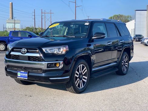 Used 2024 Toyota 4Runner Limited AWD/4WD image 4