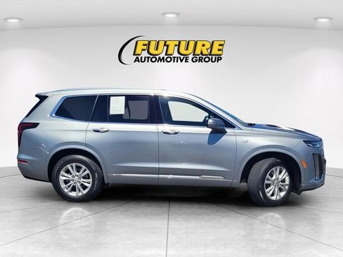 Used 2024 Cadillac XT6 Luxury AWD/4WD image 3
