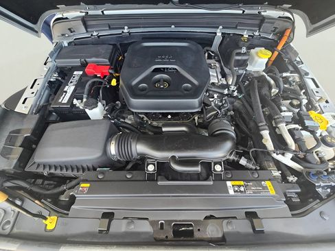 Used 2023 Jeep Wrangler Unlimited AWD/4WD image 27