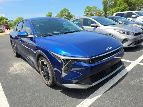 Used 2025 Kia K4 EX FWD image 1