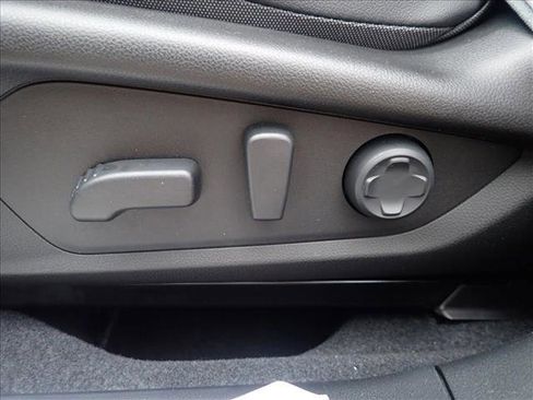 New 2026 Subaru Outback Touring image 14