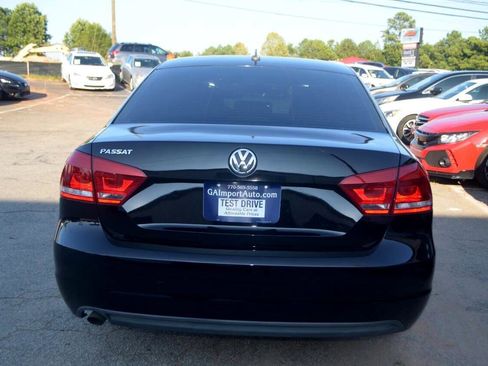 Used 2013 Volkswagen Passat 2.5 S image 9
