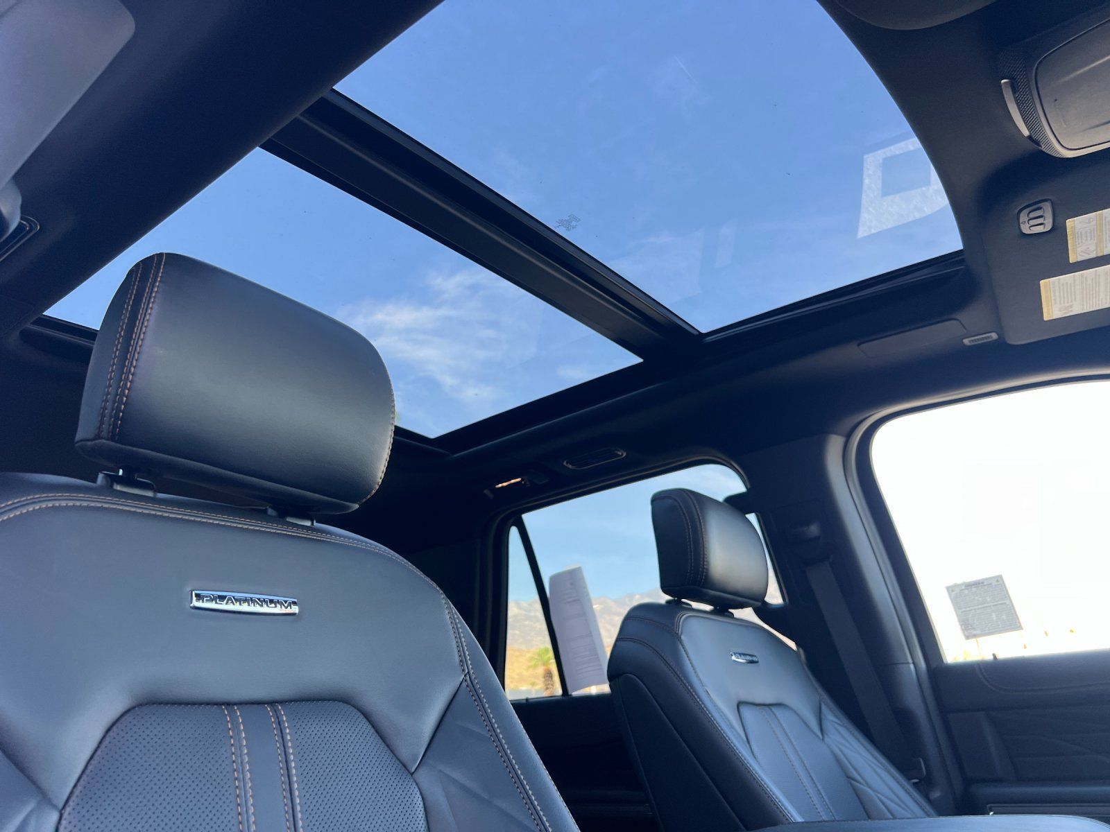Used 2024 Ford Expedition Platinum RWD image 17
