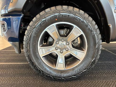 Used 2020 RAM 1500 Sport w/ Level 2 Equipment Goup w/2_L AWD/4WD image 12