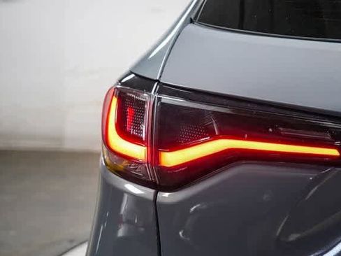 Used 2023 Honda HR-V Sport image 11