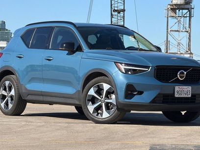Certified 2023 Volvo XC40 B5 Plus w/ Protection Package Premier
