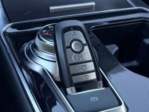 Used 2019 Ford Edge Titanium w/ Equipment Group 301A image 48