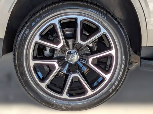 Used 2022 Chevrolet Tahoe RST w/ Sport Performance Package image 12