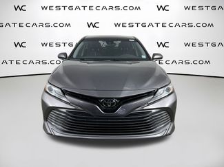 Used 2020 Toyota Camry XLE video 2