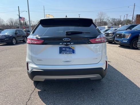 Certified 2023 Ford Edge SEL w/ Convenience Package AWD/4WD image 5