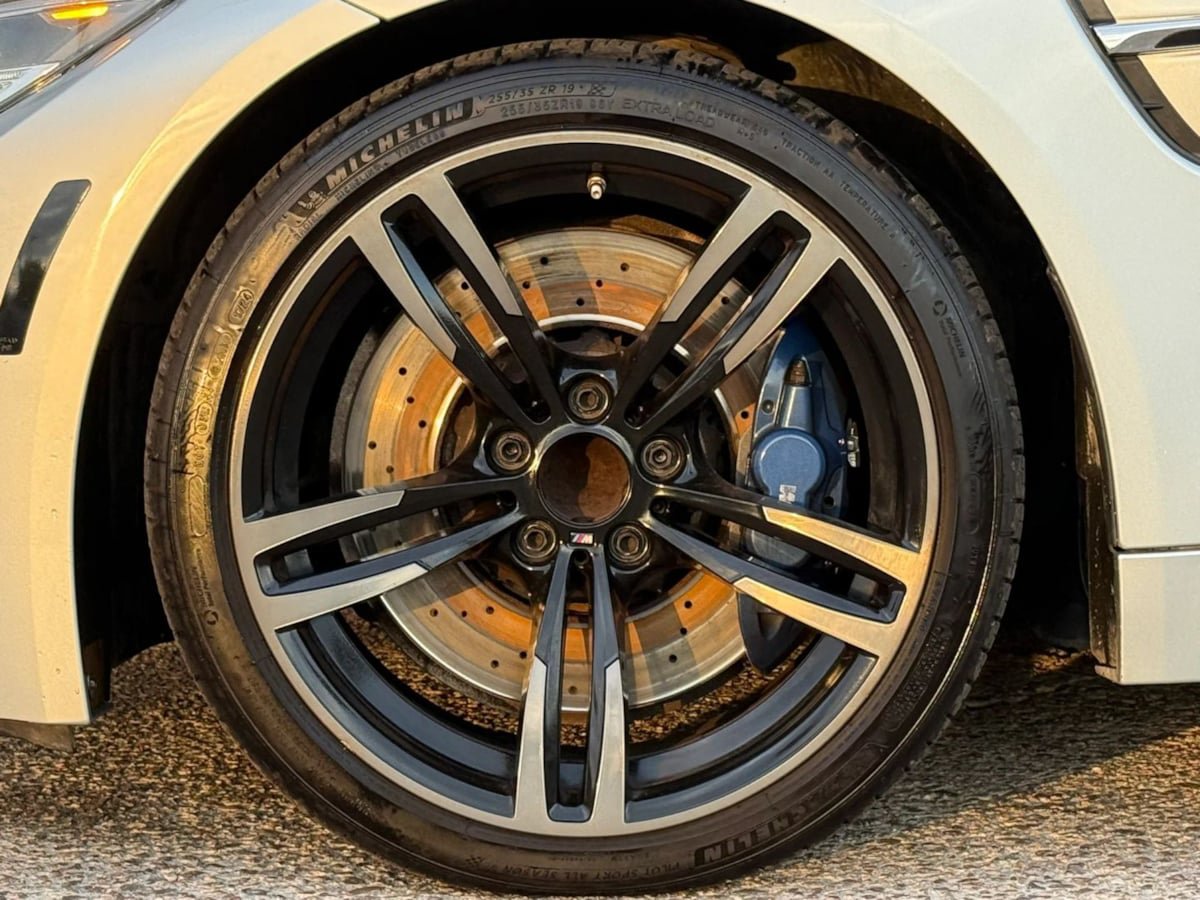 Used 2018 BMW M4 Coupe RWD image 28