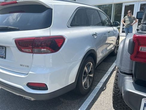 Used 2019 Kia Sorento EX AWD/4WD image 3