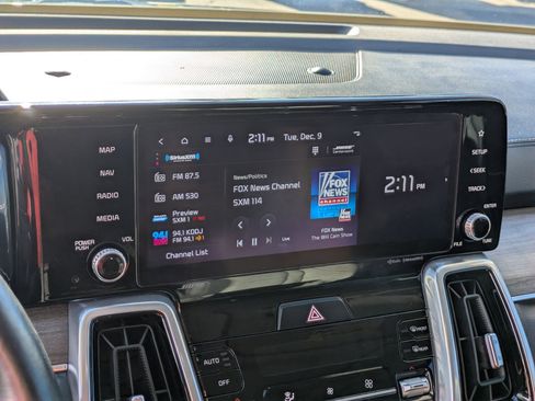 Used 2023 Kia Sorento SX Prestige image 23