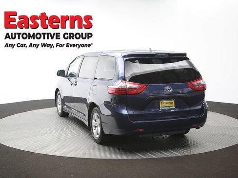 Used 2020 Toyota Sienna L FWD image 36