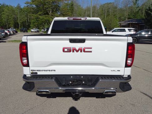 Used 2023 GMC Sierra 1500 4x4 Crew Cab SLE w/ X31 Off-Road Package image 9