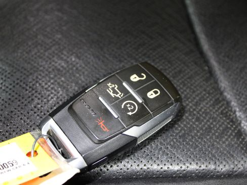 Used 2019 RAM 3500 Laramie image 22