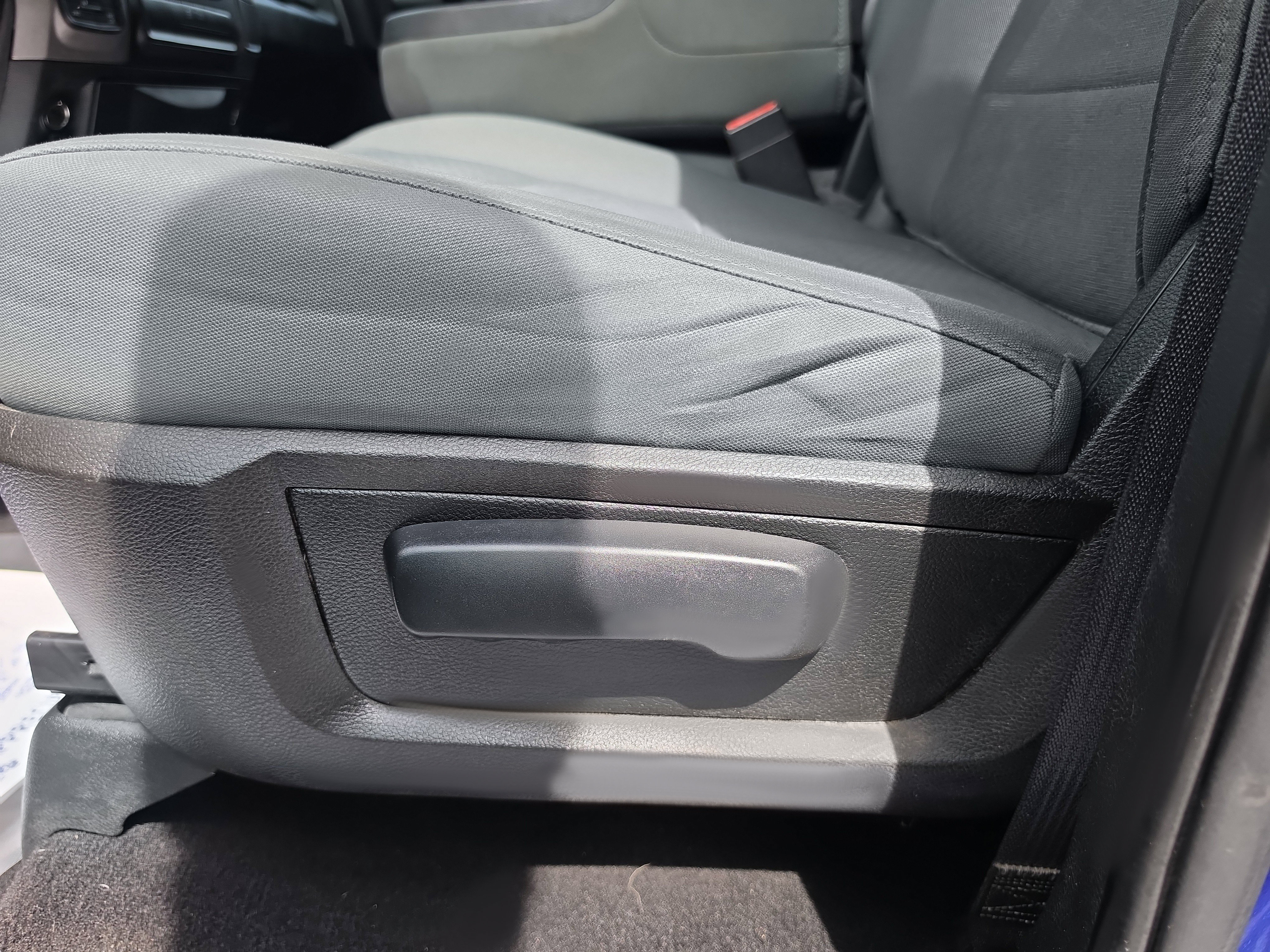 Used 2016 RAM 1500 Express AWD/4WD image 13