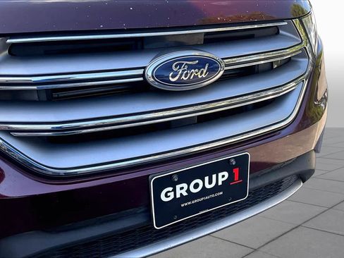 Used 2017 Ford Edge Titanium w/ Equipment Group 301A AWD/4WD image 32