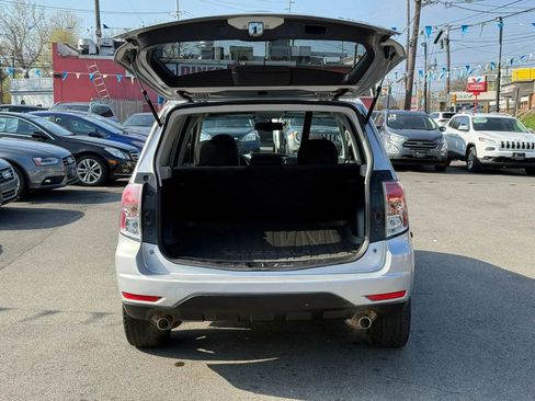 Used 2010 Subaru Forester 2.5X Premium AWD/4WD image 9