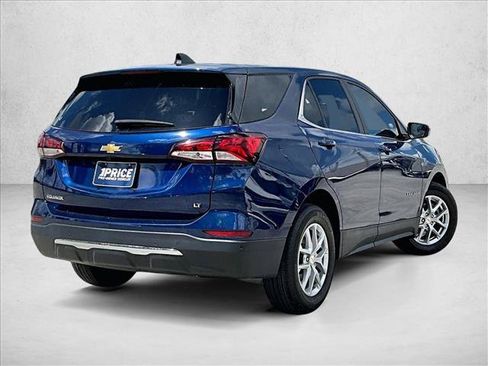 Used 2023 Chevrolet Equinox LT w/ Driver Convenience Package FWD image 2