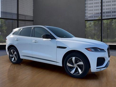 Used 2024 Jaguar F-PACE R-Dynamic S image 2