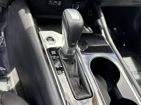 Used 2021 Nissan Altima 2.5 SV w/ SV Premium Package FWD image 31
