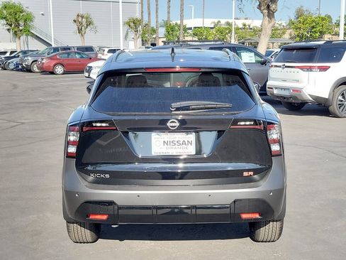 New 2026 Nissan Kicks SR image 3