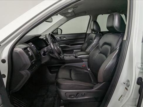 Used 2022 Nissan Pathfinder SL image 14