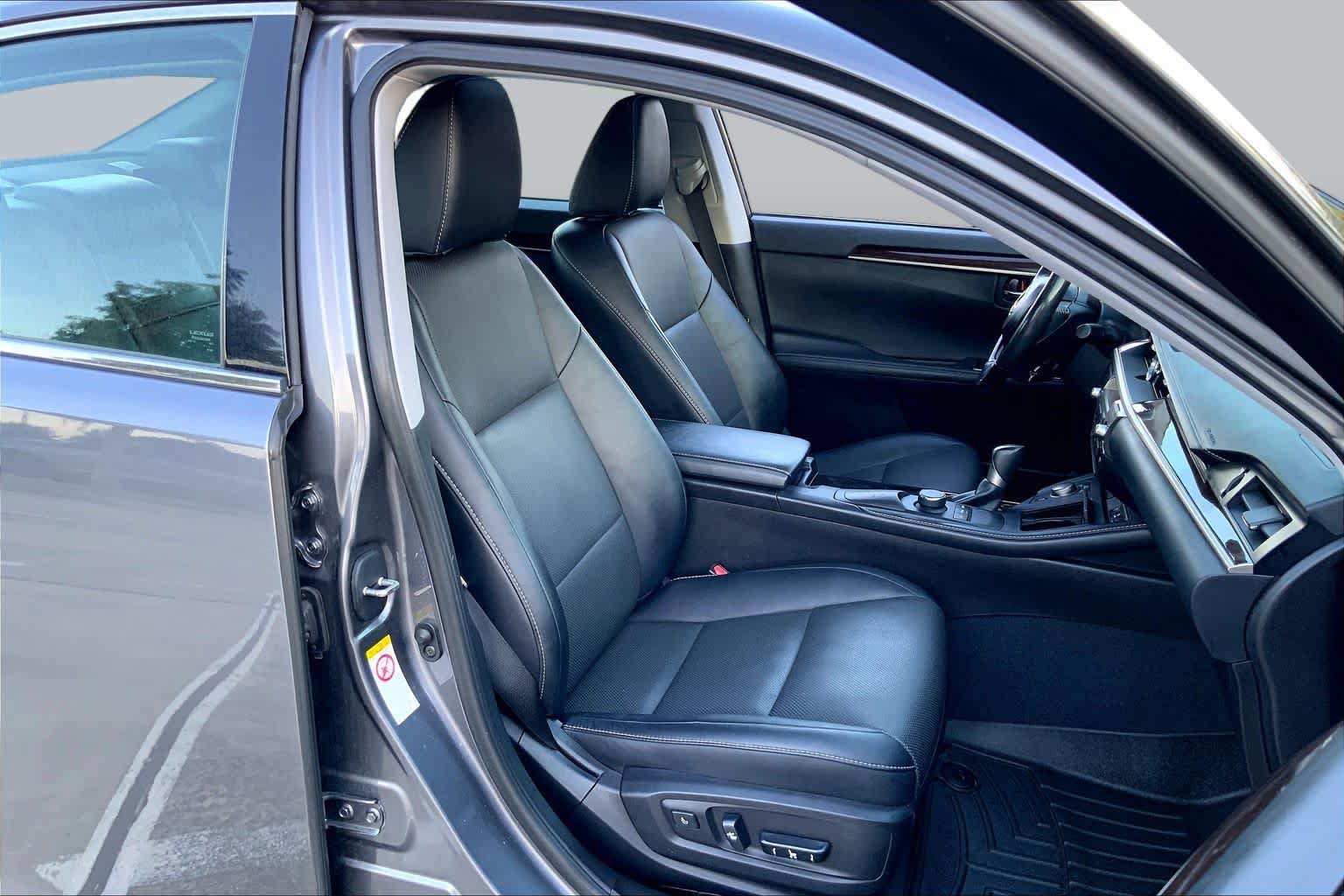 Used 2018 Lexus ES 350 w/ Premier Package FWD image 9