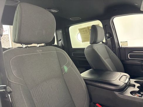 Used 2024 RAM 2500 Big Horn w/ Sport Appearance Package image 26