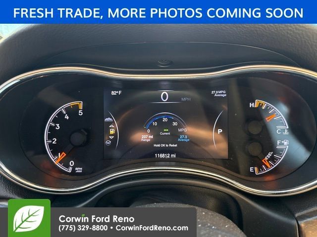Used 2014 Jeep Grand Cherokee Limited w/ Luxury Group II AWD/4WD image 18