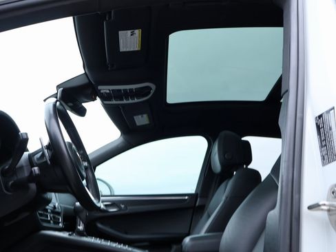 Used 2021 Porsche Macan GTS w/ Premium Package Plus (PF9) image 35