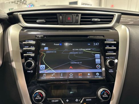 Used 2018 Nissan Murano Platinum FWD image 25