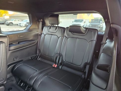 New 2026 Jeep Grand Cherokee L Limited AWD/4WD image 23