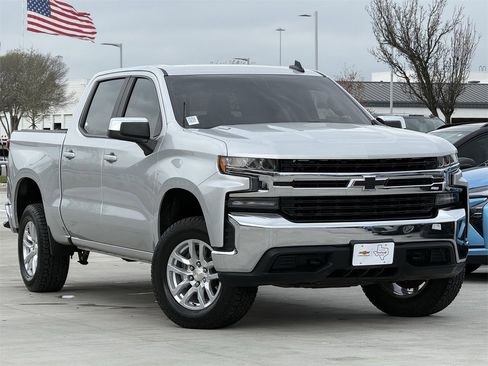 Used 2020 Chevrolet Silverado 1500 LT w/ Texas Edition image 2