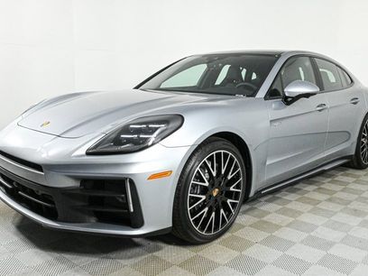 New 2025 Porsche Panamera 4