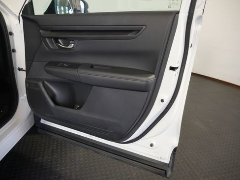 Used 2024 Honda CR-V EX image 5