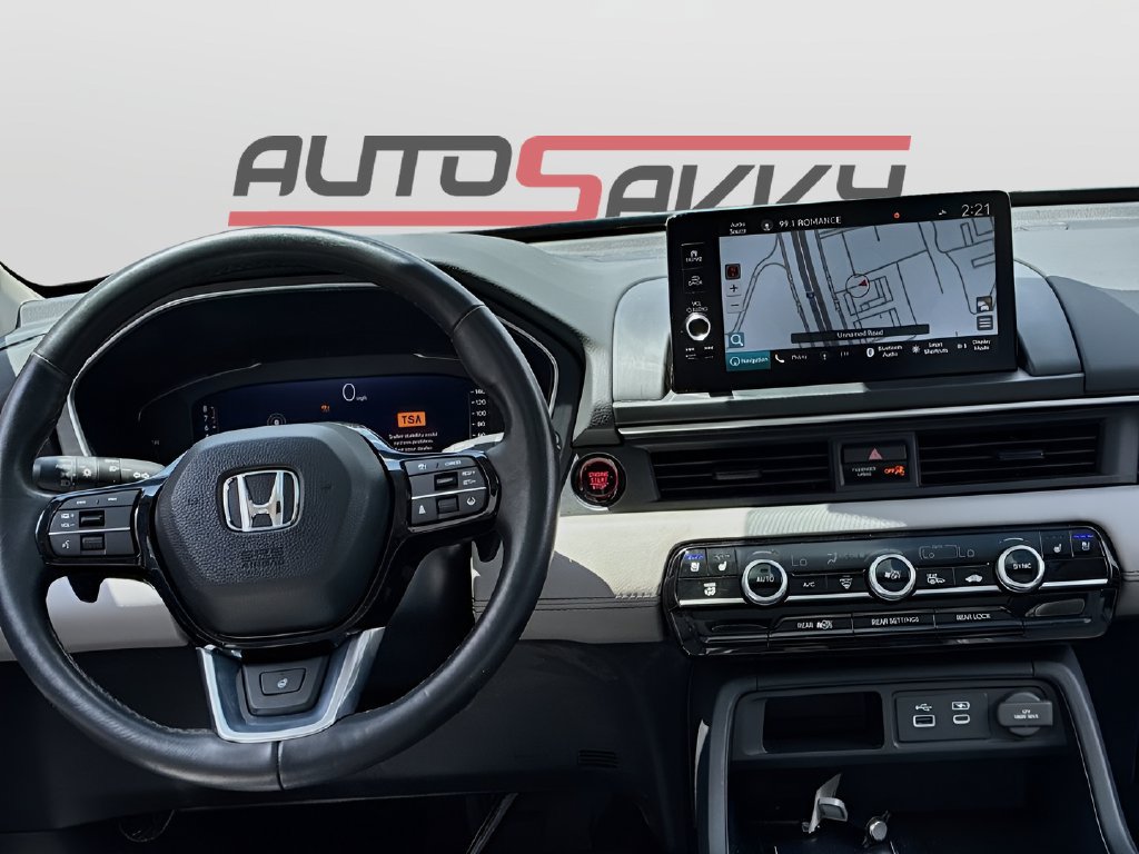 Used 2025 Honda Pilot Elite image 24